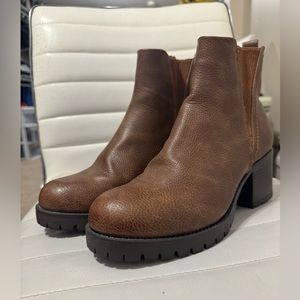 Boots size 10